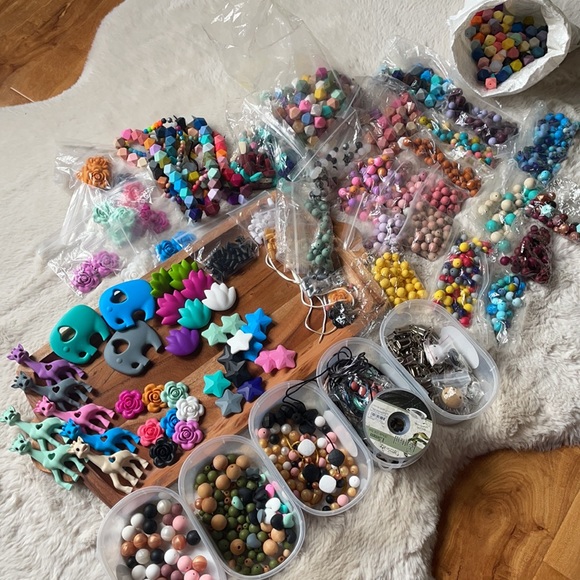 Silicone Teethers Teething Beads Pacifier Clips DIY Teething Jewelry - Picture 3 of 17